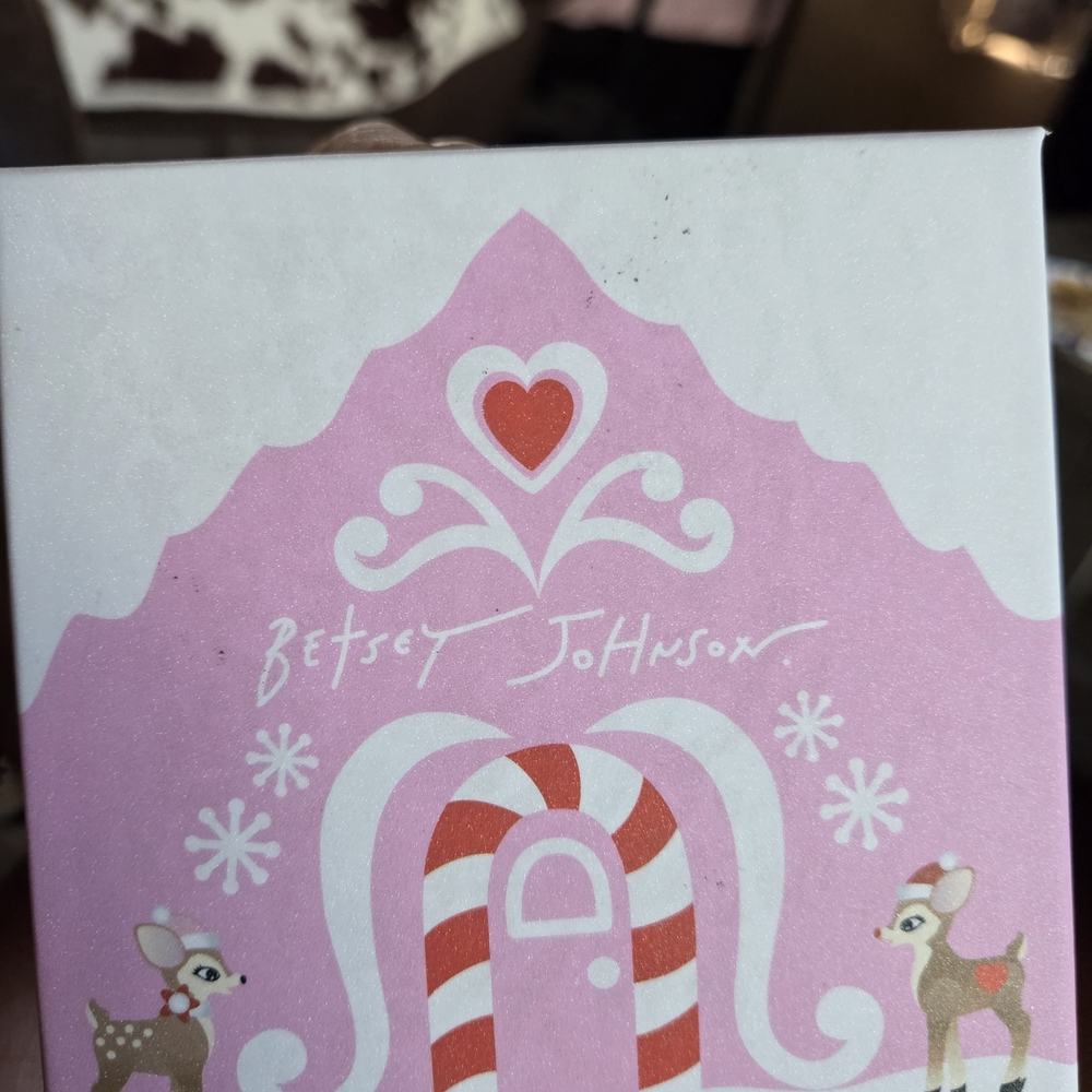 Betsey Johnson Festive Gingerbread Men Earrings - Picture 4 of 4